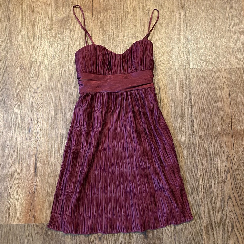 Maroon Sweetheart Mini Cocktail Dress